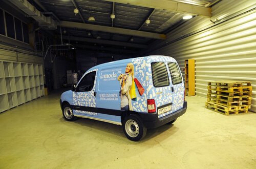 Брендирование машин Lamoda Брендирование машин Lamoda